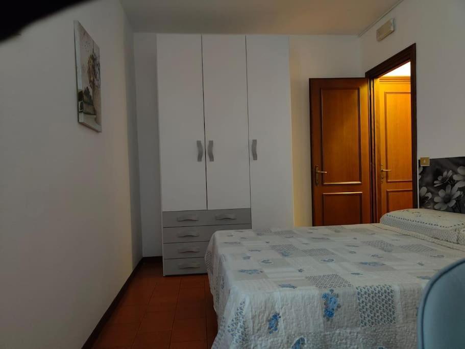 Casa Vittoria Toscolano-Maderno Lägenhet Exteriör bild